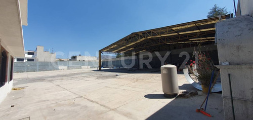 Renta Terreno Con Área De Oficinas, Valle De Los Tules Tultitlan