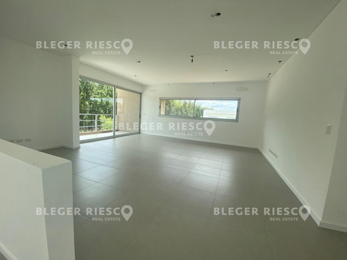 Imagen 20 de 26 de Casa Chalet En Venta Ubicado En San Juan, Villanueva, Tigre
