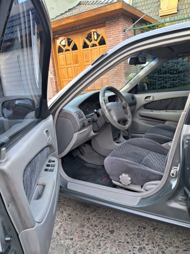 Toyota Corolla 1.8 Xei At