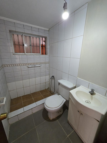 Venta De Casa En Pudahuel, 2dormitorios, 1baño