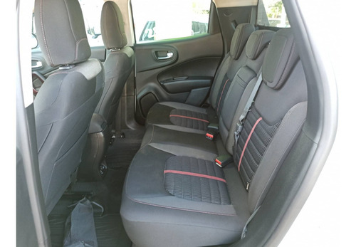 Fiat Toro 1.8 16v Evo Flex Freedom At6