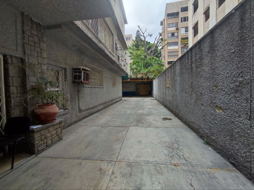 Imagen 12 de 20 de Edificio Comercial En Venta En Las Mercedes