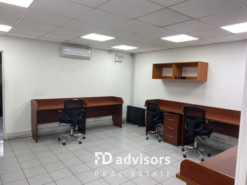 Arriendo De Bodega 1.947 M2 - Macul