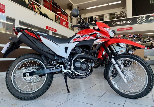 Imagen 16 de 24 de Honda Xr190l Enduro Conquista Todos Los Terrenos En Genamax!