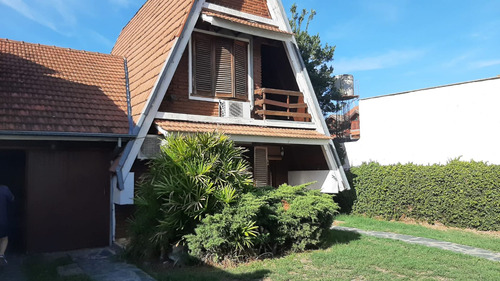 Casa 3 Amb En Venta En Monte Grande Con Pileta