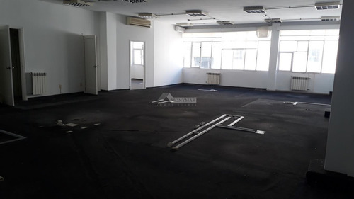 Imagen 3 de 12 de Oficina Ciudad Vieja Alquiler, Rincon Y Misiones, Buen Metraje, 1 Oficina,1 Privado, 3 Baños