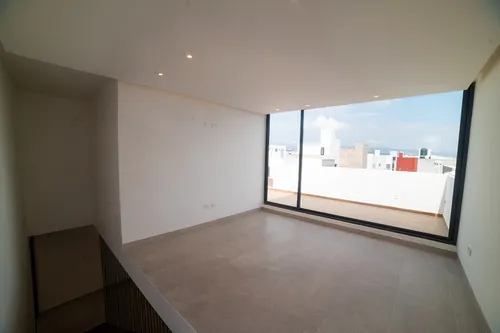 Casa En Venta En Gema Residencial Lt.11