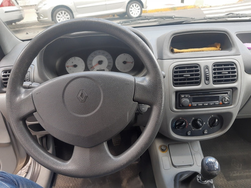 Renault Clio 2009 1.2 Pack