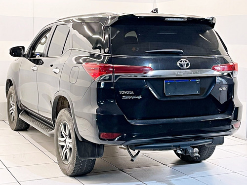 Toyota Hilux SW4 2.7 SRV 7 LUGARES 4X2 16V FLEX 4P AUTOMÁTICO