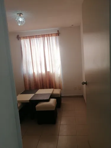 Se Renta Casa Amueblada, Con Estacionamiento, Jardín Y Vigi