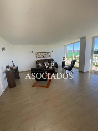 Departamento En Primera Linea Cuenta Con 3d-2b-bod Y Box.