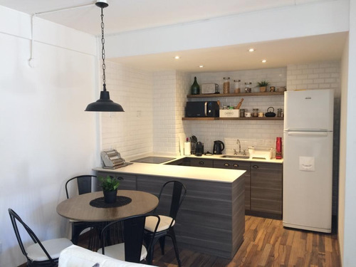 Imagen 2 de 16 de Departamento Excelente 2 Amb Con Cochera - Edificio Con Amenities - Barracas - Luminoso Y Silencioso - Venta