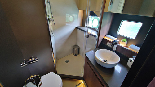 Lancha Ventura 550 Crossover 2025 Azimut Intermarine Schaefe