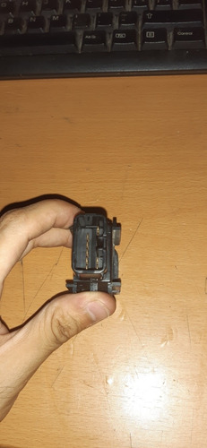 Imagen 3 de 3 de Botón Luz Emergencia Toyota Corolla 99/02