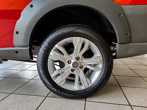 Imagem 8 de 13 de Fiat Strada 1.4 Mpi Working Cs 8v