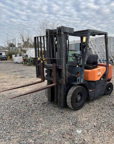 Imagen 13 de 15 de Autoelevador Toyota 1500kg Nafta Envios A Todo El Pais