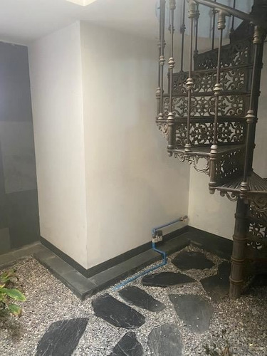 Imagen 6 de 14 de Casa Comercial Con Patente Alcoholes En Venta En Las Condes