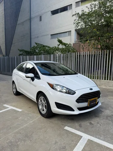 Ford Fiesta 1.6 Sportback Se Mecánica