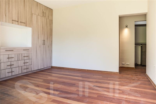Imagen 17 de 30 de Casa En Venta De 5 Dorm. En Colina