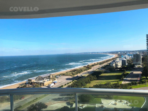 Imagen 8 de 30 de Torre Aquarela, Playa Mansa Parada 18