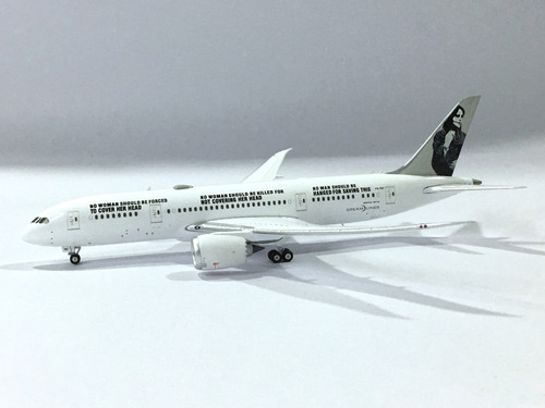 Avion A Escala, Comlux Aruba, Boeing 787-8, P4-787
