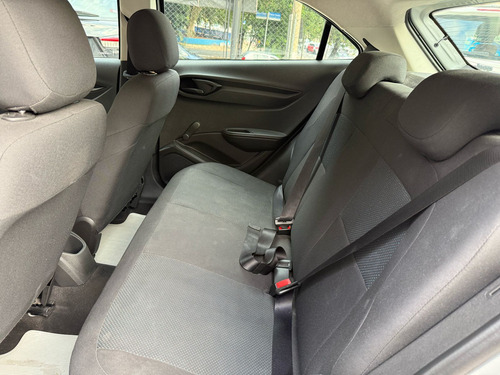 Chevrolet Onix ONIX HATCH JOY 1.0 8V FLEX 5P MEC.