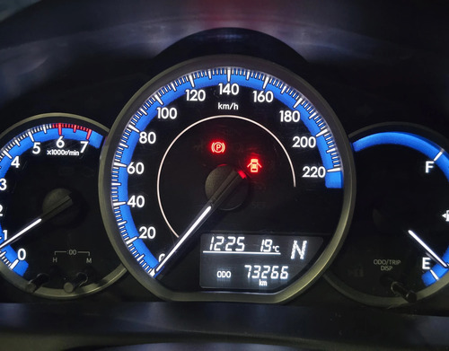 Toyota Yaris 1.3 16V FLEX XL LIVE MULTIDRIVE