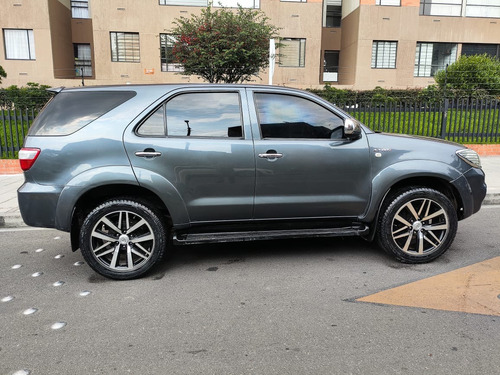 Toyota Fortuner 2.7l 4x4
