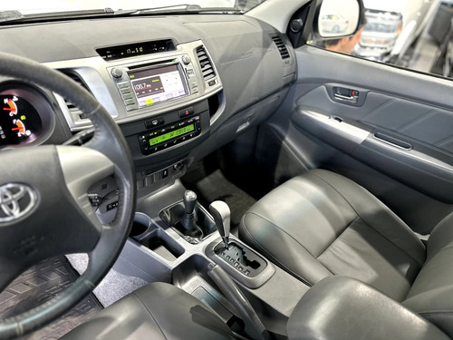 Toyota Hilux 3.0 SRV TOP 4X4 CD 16V TURBO INTERCOOLER DIESEL 4P AUTOMÁTICO