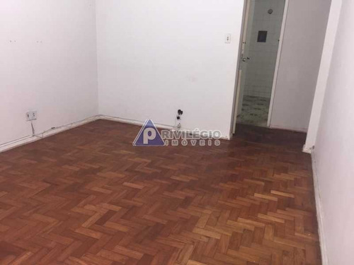 Apartamento À Venda, 2 Quartos, 1 Vaga, Copacabana - Rio De Janeiro/rj - 23978