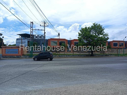 Maria Gonzalez Alquila Terreno Carretera Los Guayos. 25-12064