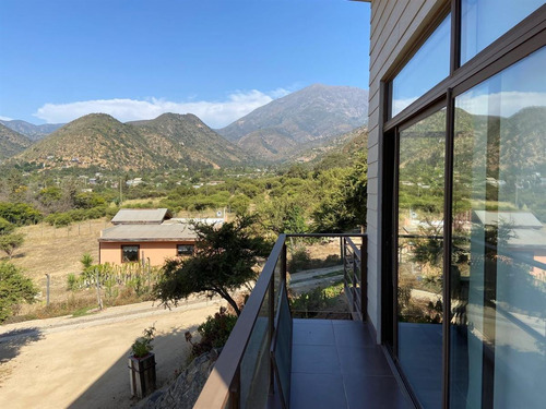 Cómoda Casa En Venta De 3 Dorm. Más Cabaña Olmue