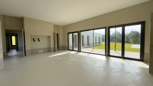 Casa Venta 3 Dormitorios Punta Del Este Barrio