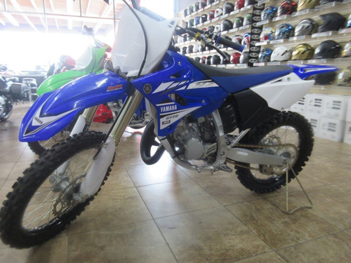 Imagen 1 de 4 de 2017 Yamaha Mx Motorcycle Nueva