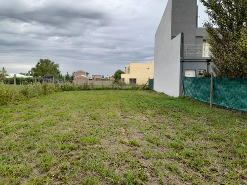 Venta Terreno En Barrio Las Tardes, Roldán