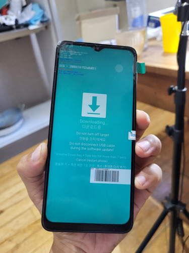Reemplazo De La Pantalla O Batería De Un Teléfono Celular