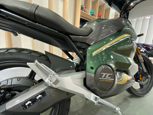 Imagen 13 de 17 de Moto Eléctrica Super Soco Tc Wanderer Vintage Green