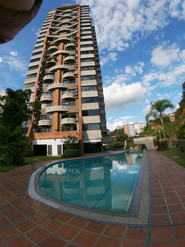 Vendo Apartamento 155m2 4h/3.5b/2pe Las Mesetas 4860 