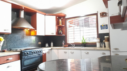 Imagen 4 de 15 de Hermosa Casa En Venta En El Piñal, El Limon. Maracay
