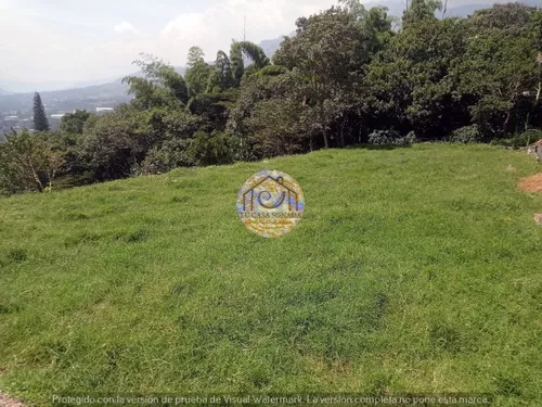 Lote Totalmente Plano A 2 Minutos De La Autopista