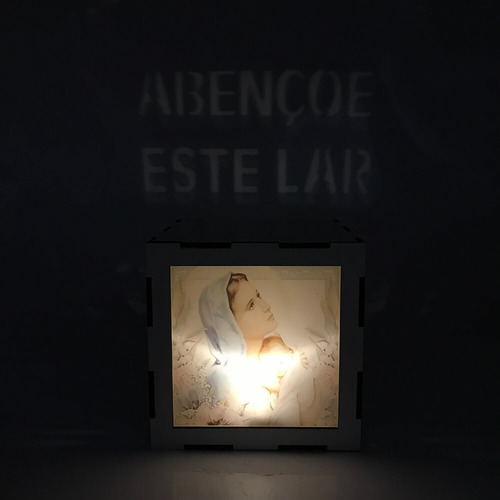 Luminária Nossa Senhora Do Silêncio Vazado Madeira Mdf