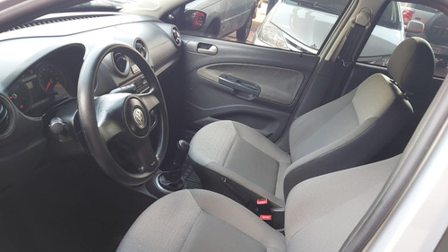 Volkswagen Voyage Trend 1.0 Prata 2009