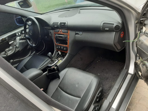 (14) Sucata Mercedes C180 1.8 2002 (retirada Peças)
