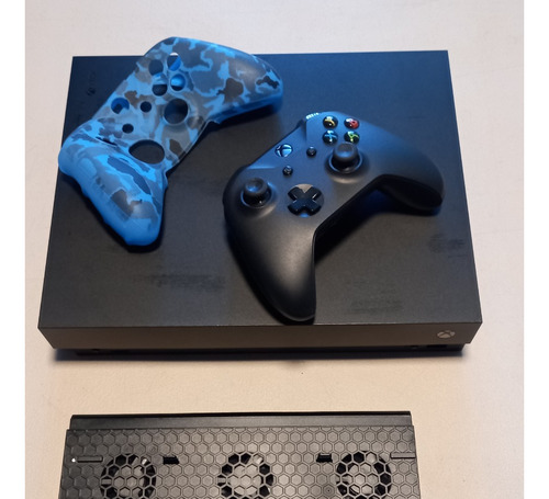 Microsoft Xbox One X 1tb Standard Color Negro (Usado)