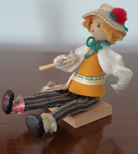 Boneco Colecionável - Flautista - Lituânia