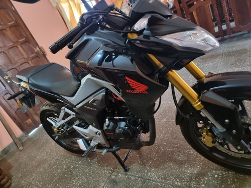 Imagen 2 de 11 de Honda Cb190r