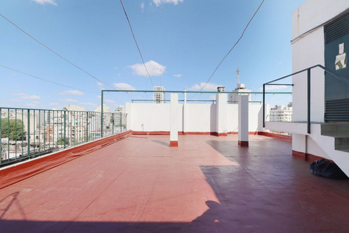 Dpto. 4 Amb. En Duplex Con 2 Balcones Y Cochera