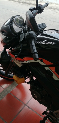 Bajab Ns 200