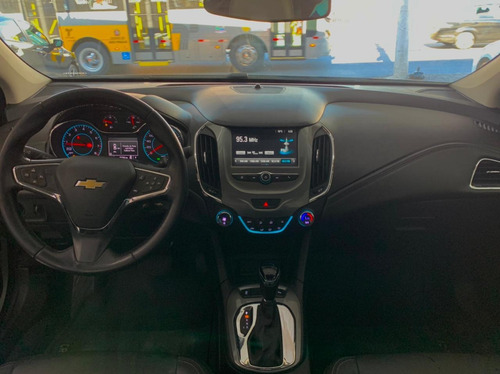 Imagem 9 de 10 de Chevrolet Cruze 2017 1.4 Lt Turbo Aut. 4p