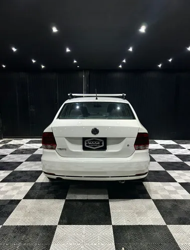 Volkswagen Vento 1.6 Startline At